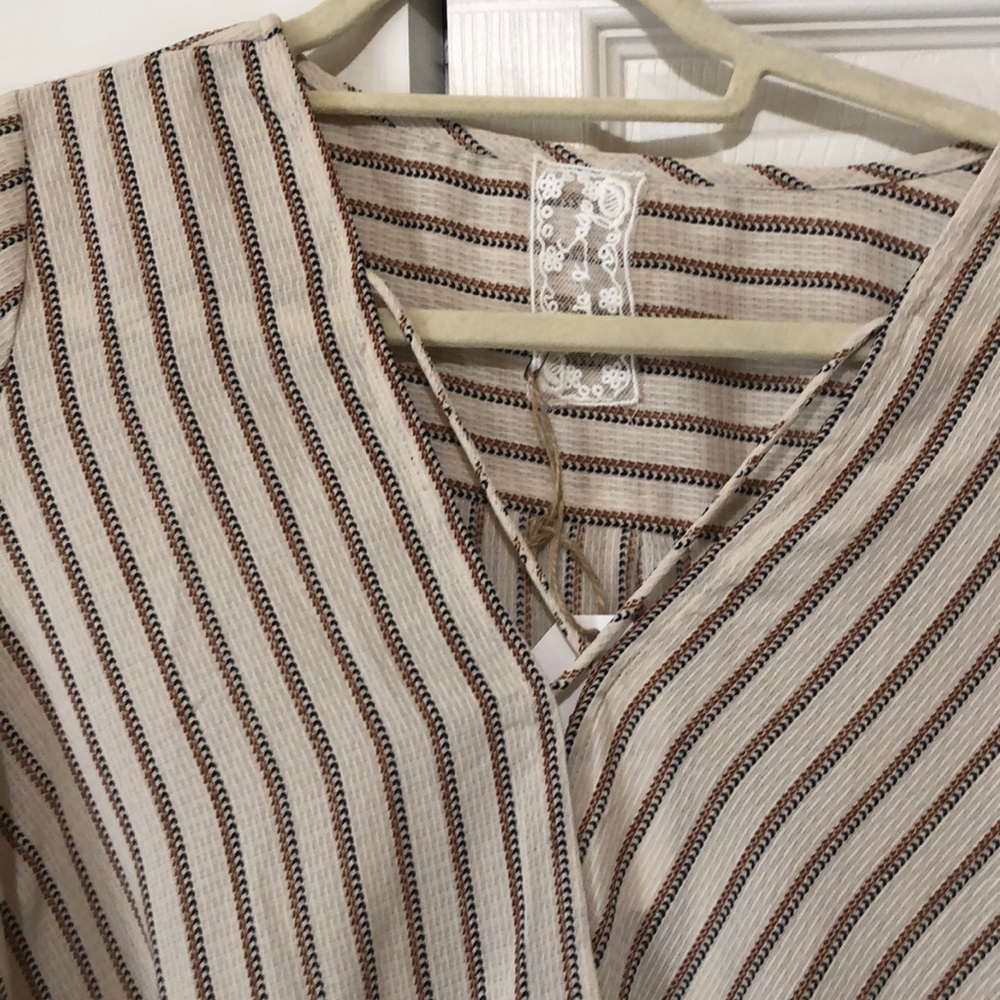 Nwt Blouse - image 2